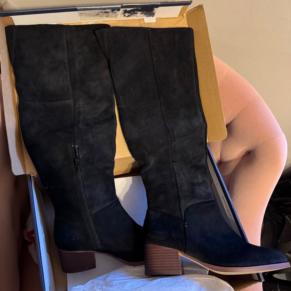 GAP Black Suede Over Knee Boots Size 7.5 - New
